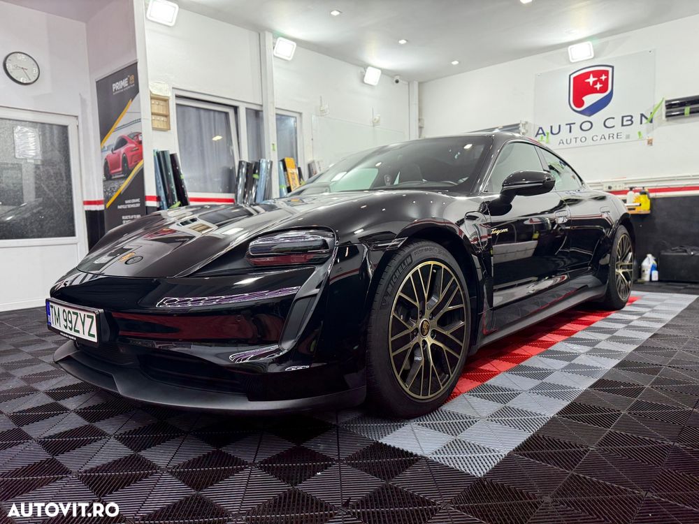 Porsche Taycan - 1