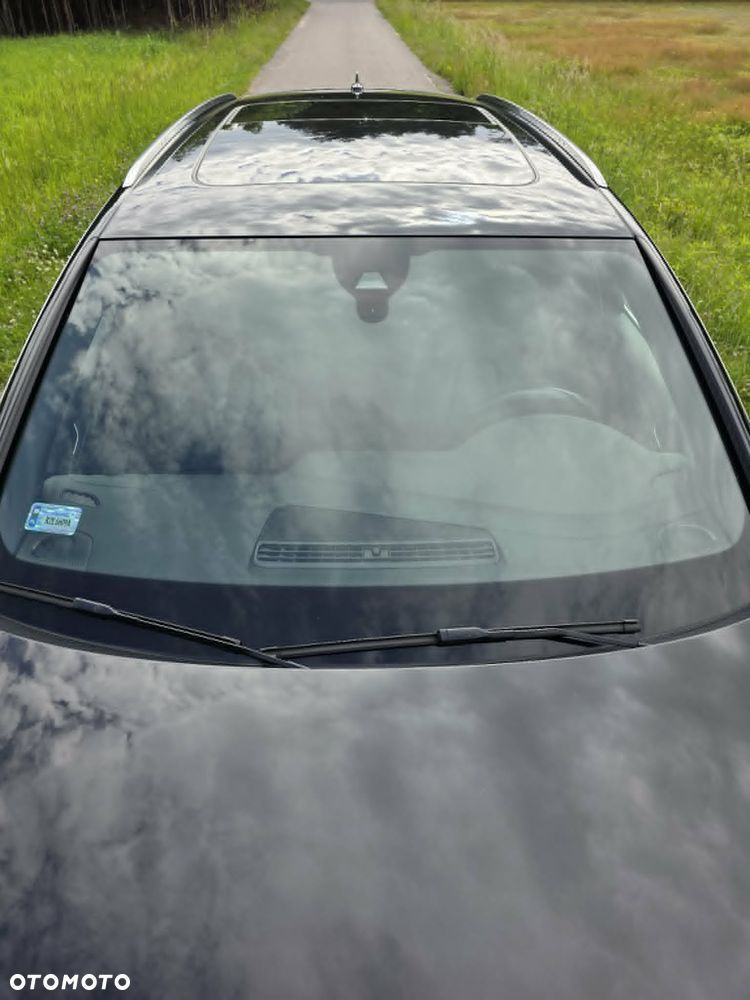 Audi A4 Avant 2.0 TDI Quattro Line - 12