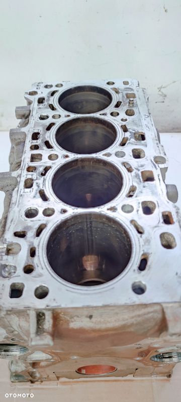 BLOK SILNIKA AUDI A6 C8 DFB 2.0 TDI 05L103023 - 14