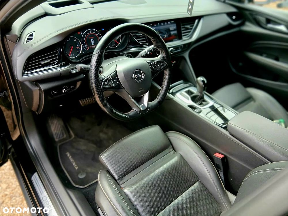 Opel Insignia 2.0 T 4x4 Innovation S&S - 9