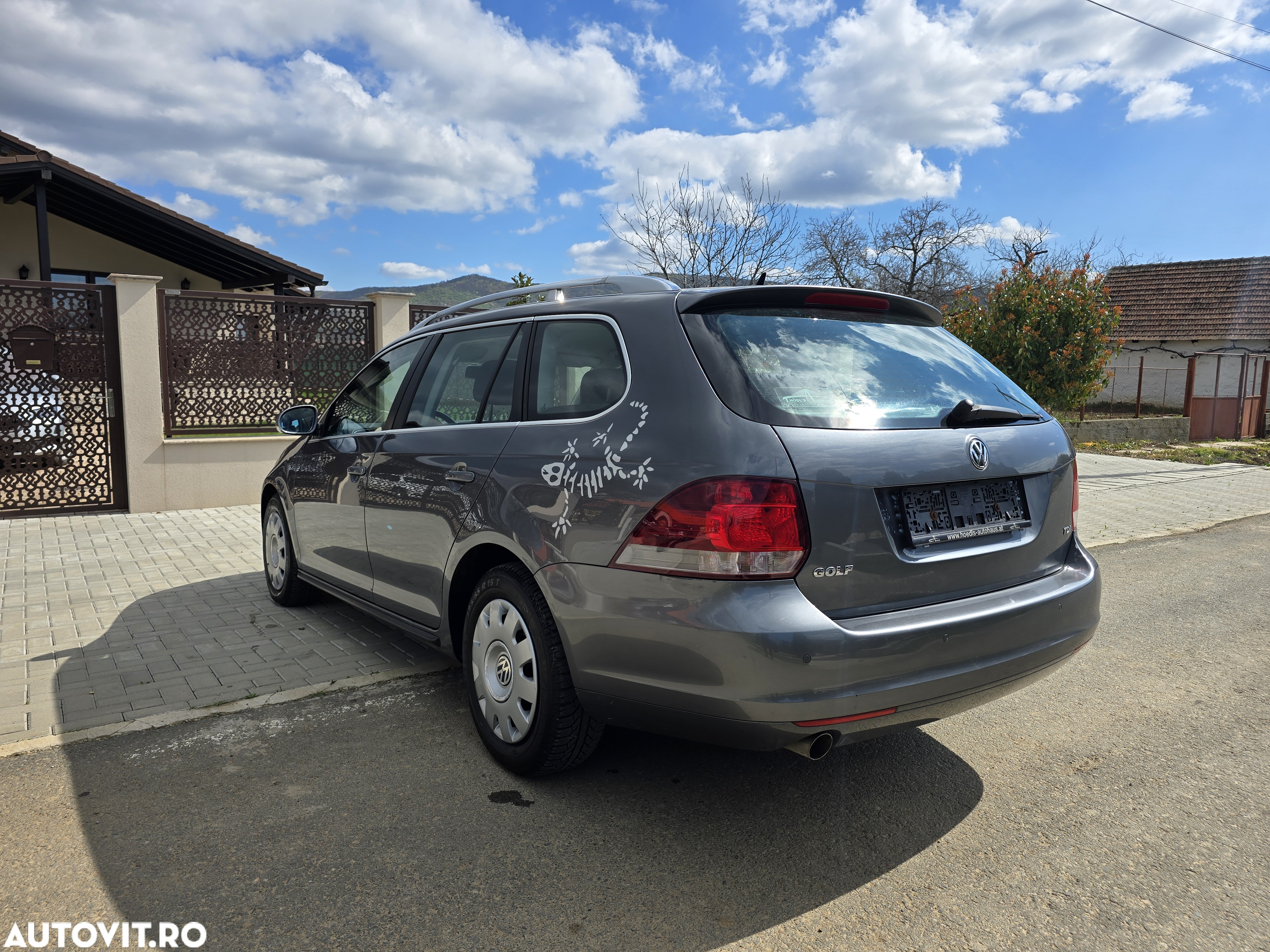 Volkswagen Golf 1.6 TDI BlueMotion Technology Comfortline - 4
