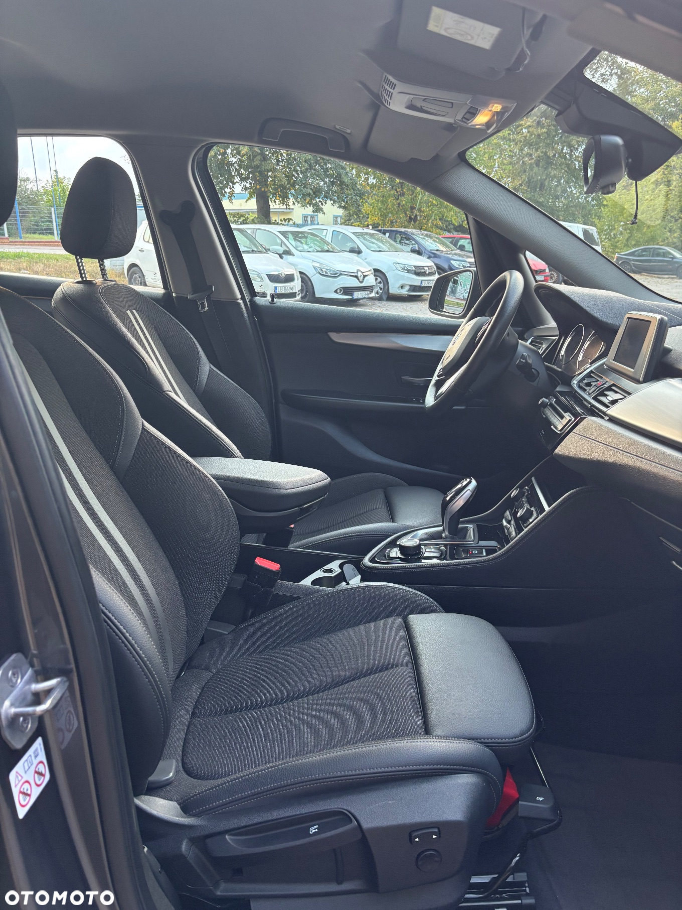 BMW Seria 2 218i - 10