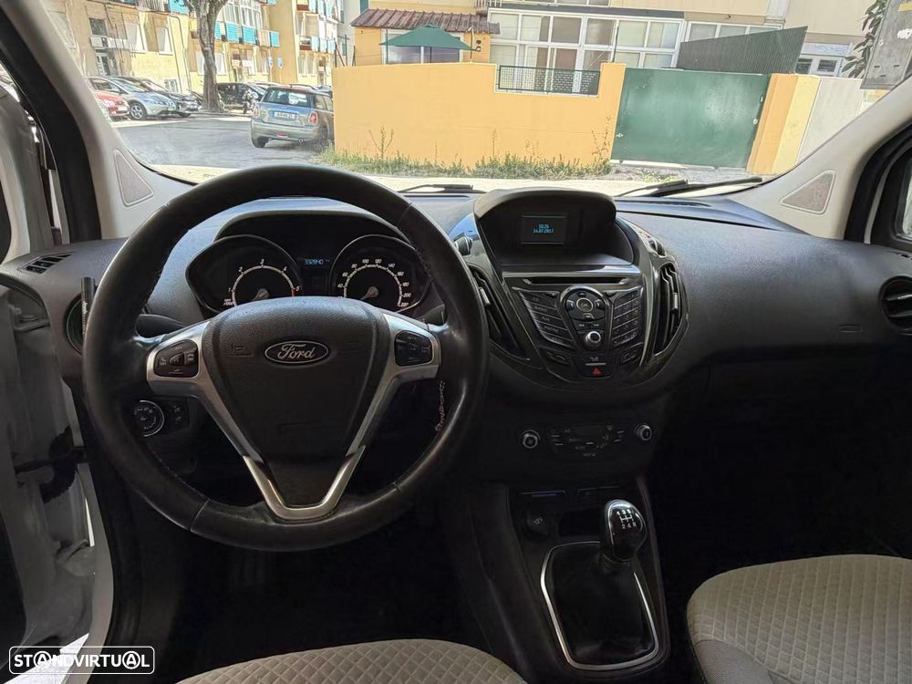 Ford Tourneo Courier 1.5 TDCi Titanium - 13