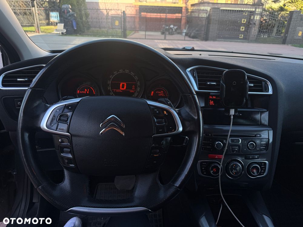 Citroën C4 ver-1-6-e--hdi-selection-mcp - 11