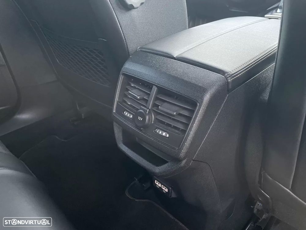 Peugeot 3008 1.2 PureTech GT Line EAT8 - 24