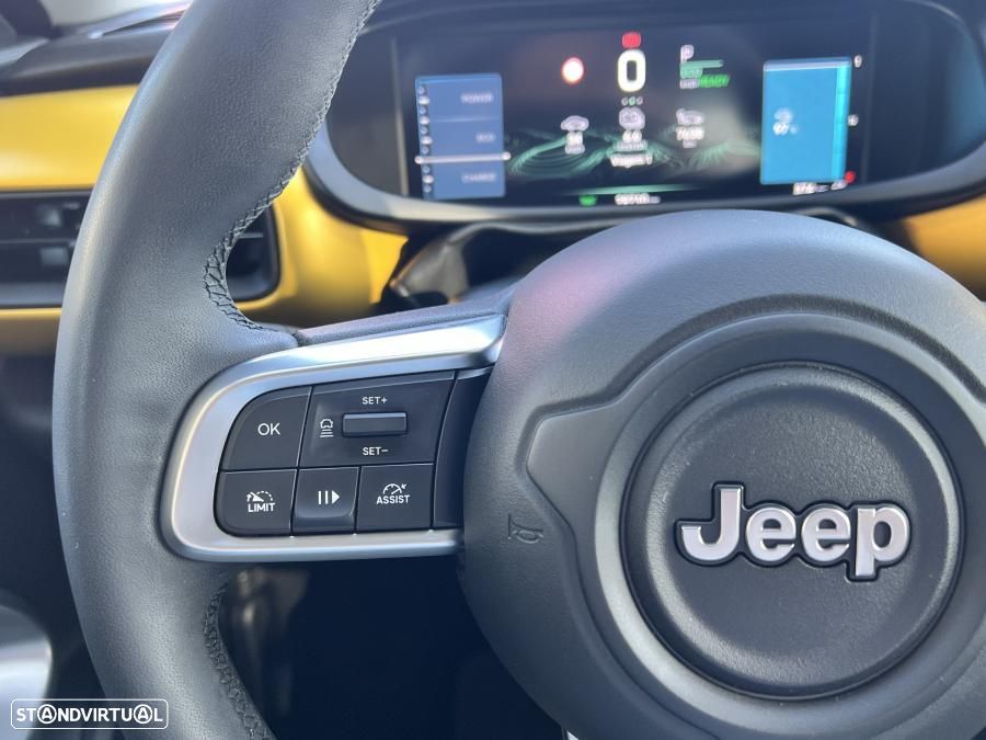 Jeep Avenger 54 kWh Summit - 32