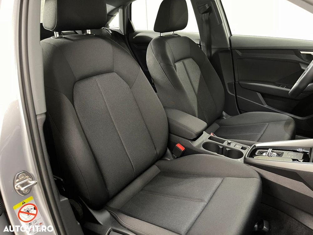 Audi A3 2.0 35 TDI S tronic Advanced - 9