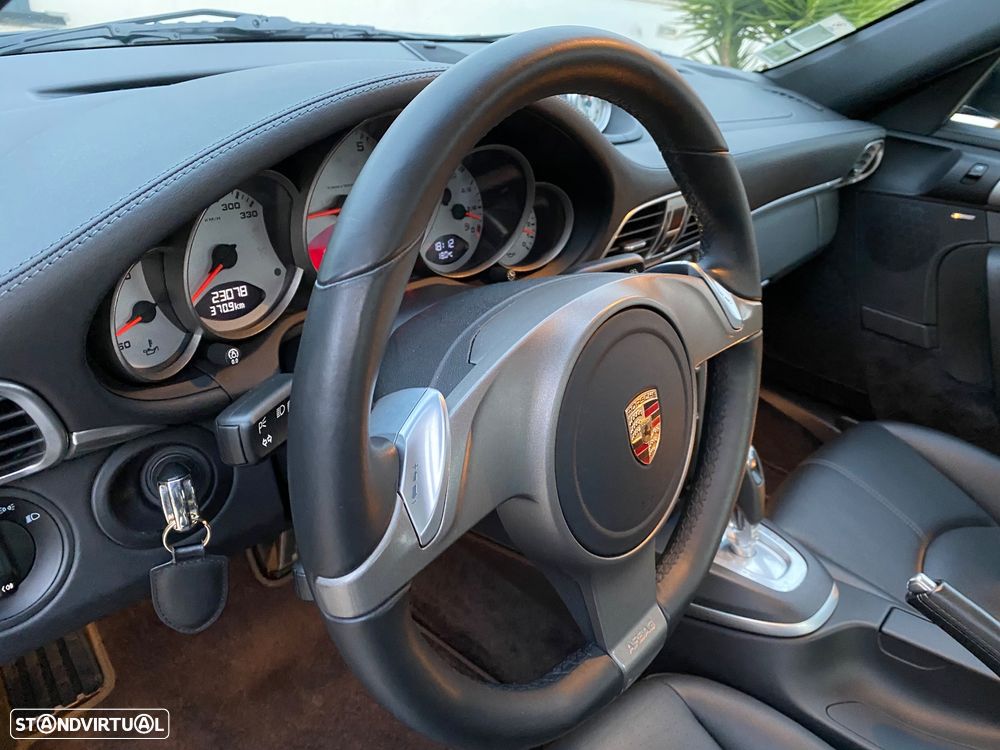 Porsche 911 Série F - 26