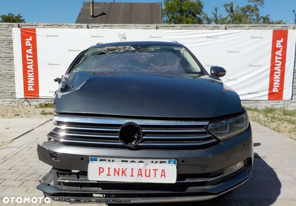 Volkswagen Passat Variant 1.6 TDI SCR DSG - 4