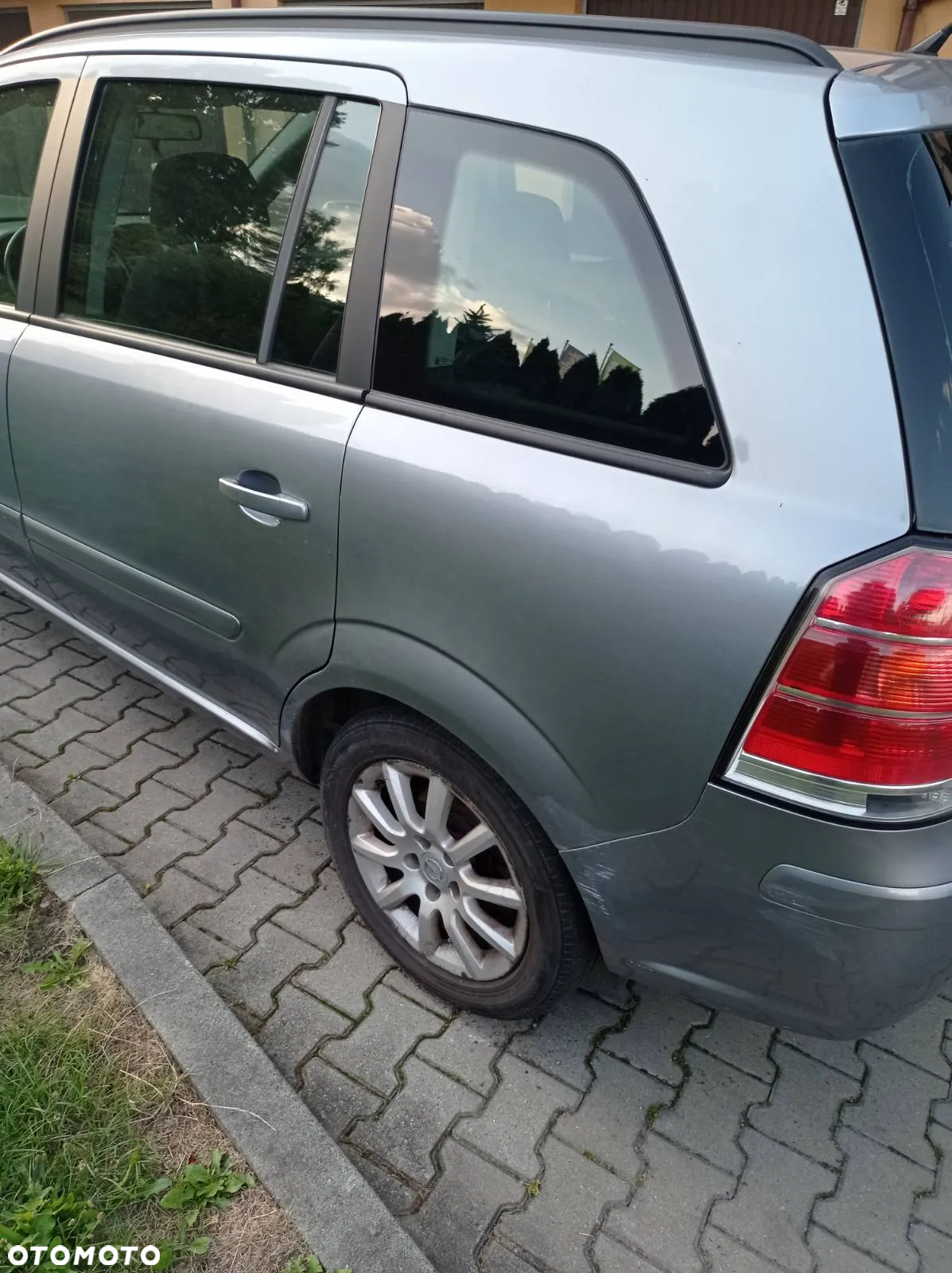 Opel Zafira 1.8 - 4
