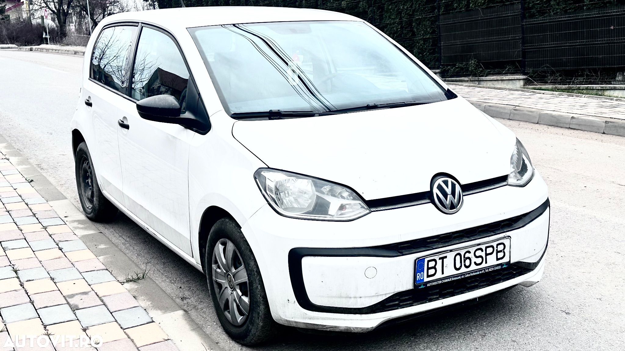Volkswagen up! 1.0 BMT MPI Take - 1