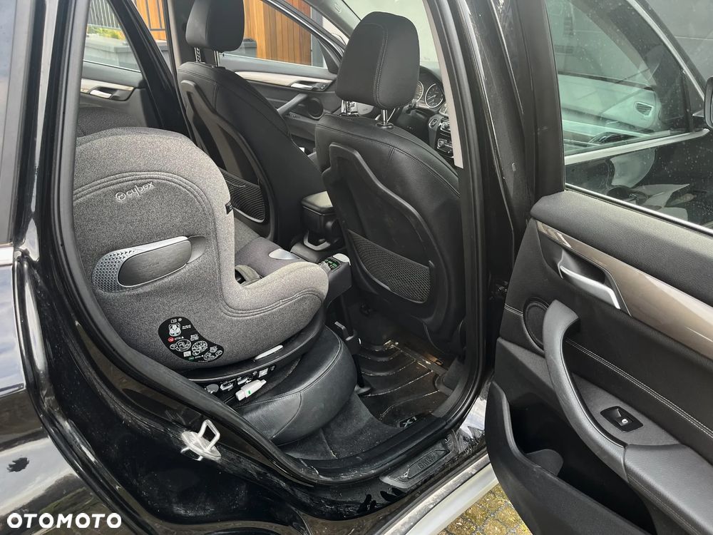 BMW X1 sDrive20i xLine - 11