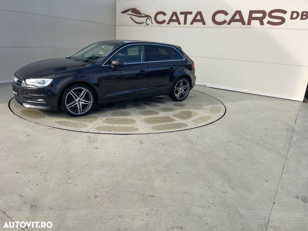 Audi A3 2.0 TDI Sportback (clean diesel) quattro S tronic Ambiente - 6