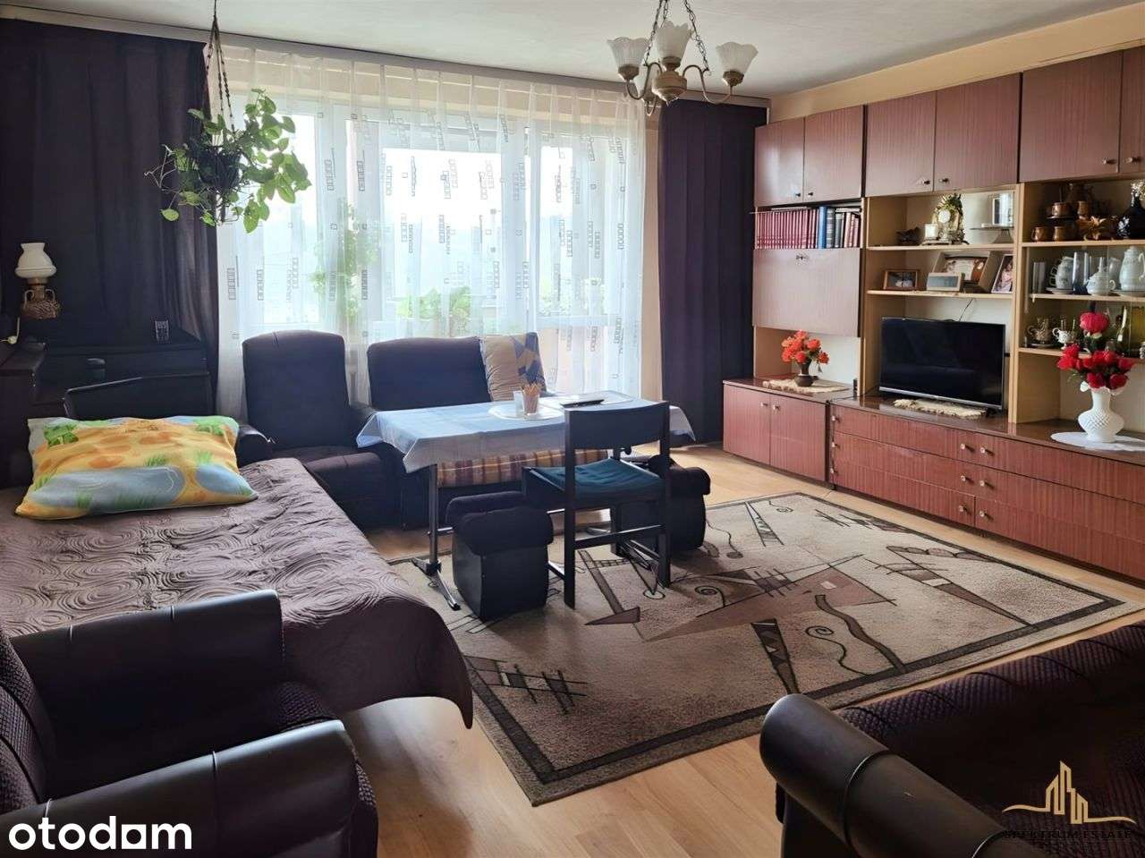 2 Pokoje, Osobna Kuchnia I Balkon! Do Odświeżenia!