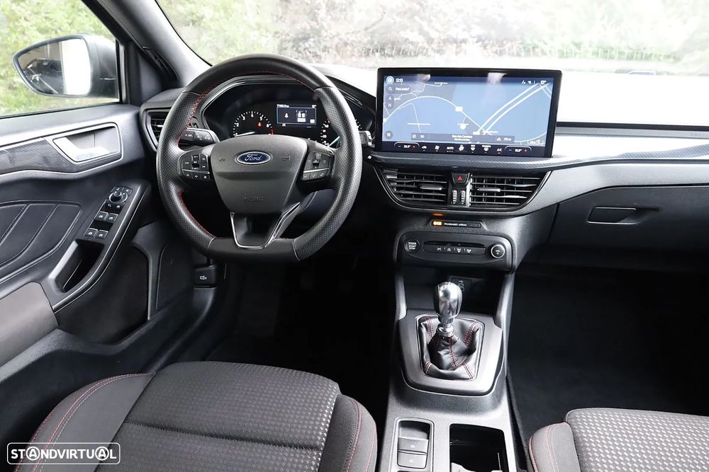 Ford Focus 1.0 EcoBoost MHEV ST-Line - 17