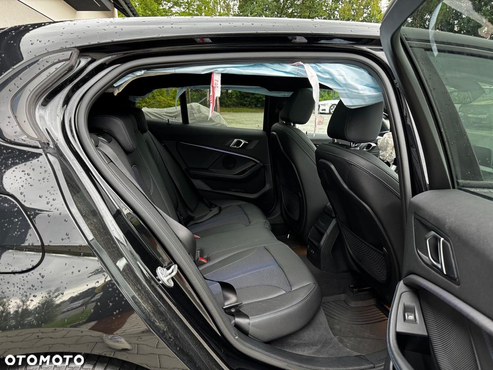 BMW Seria 1 118i GPF Sport Line Shadow - 13