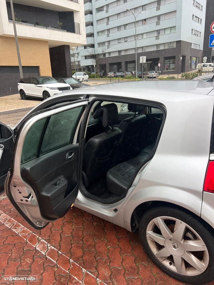 Renault Mégane 1.5 dCi Dynamique Luxe - 7