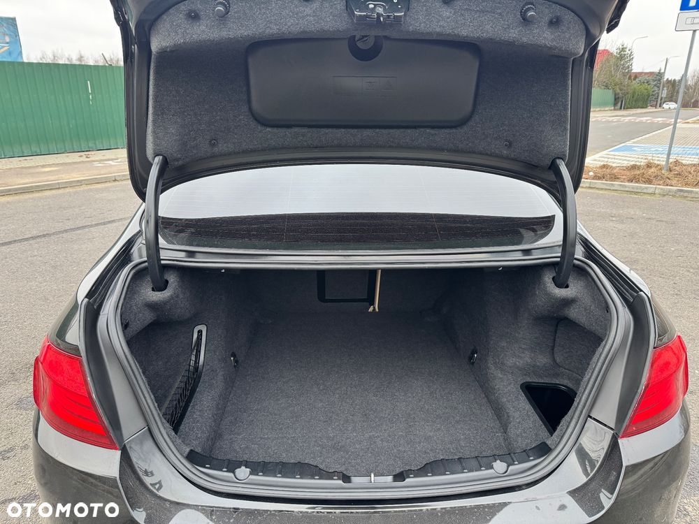 BMW Seria 5 520d - 20