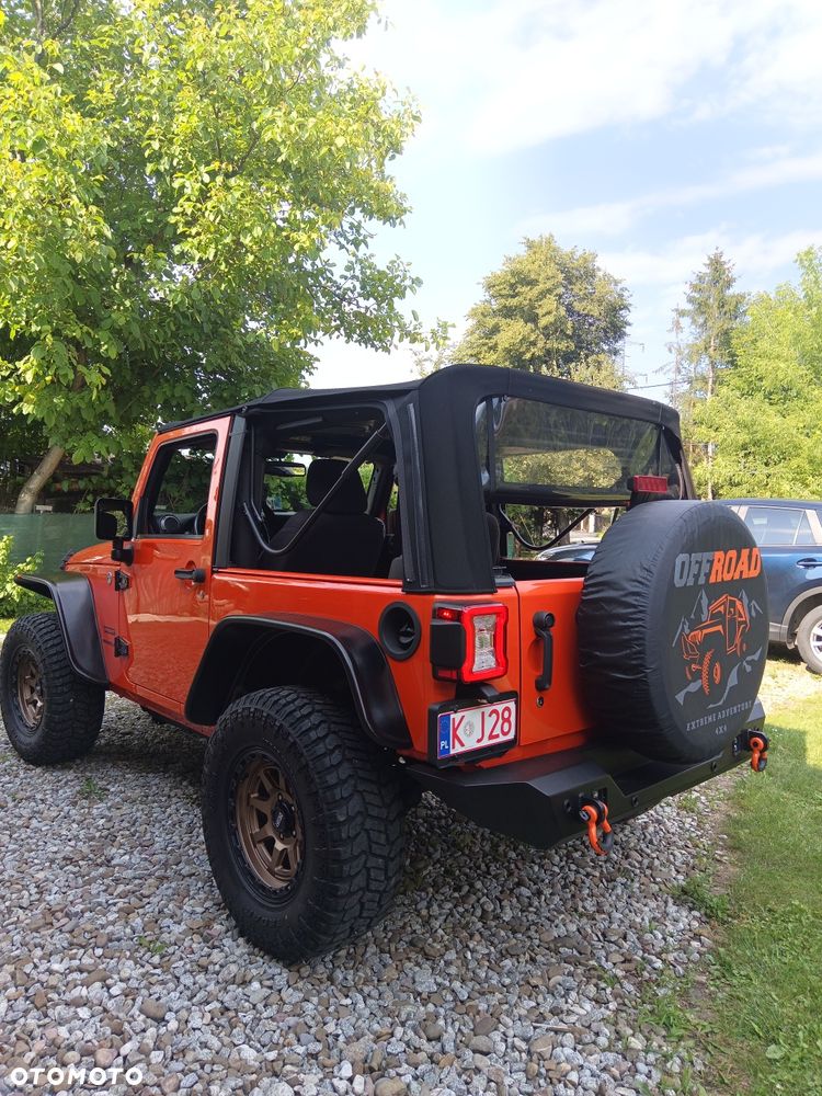 Jeep Wrangler - 4
