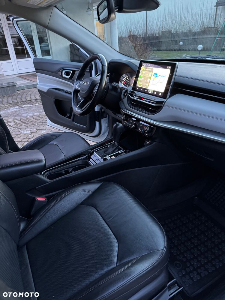 Jeep Compass - 12