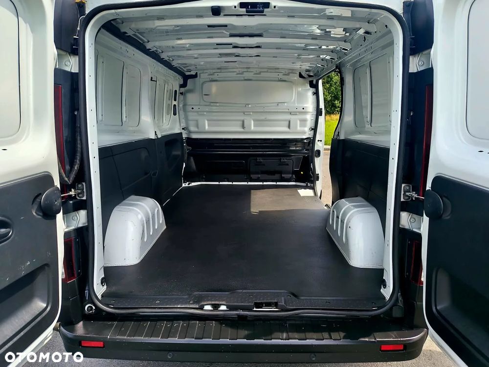 Renault Trafic - 10