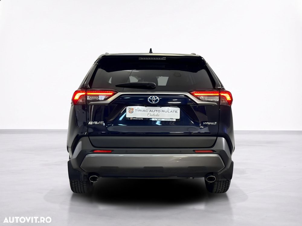 Toyota RAV4 - 5