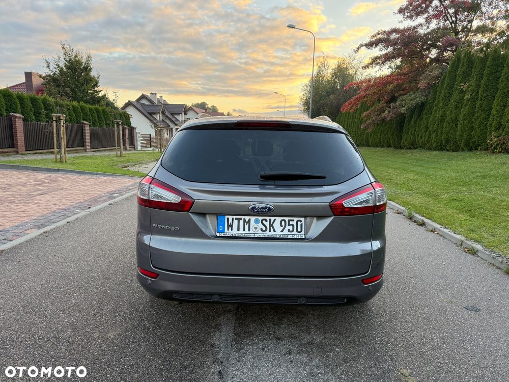 Ford Mondeo - 27