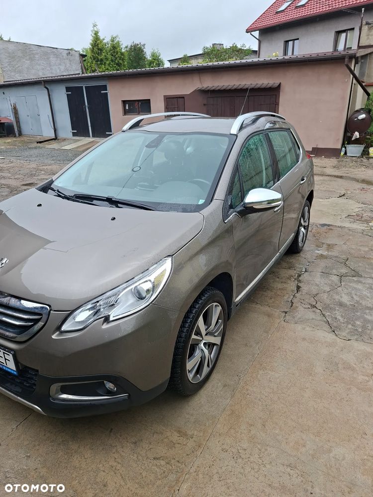 Peugeot 2008 1.6 e-HDi Allure S&S - 2