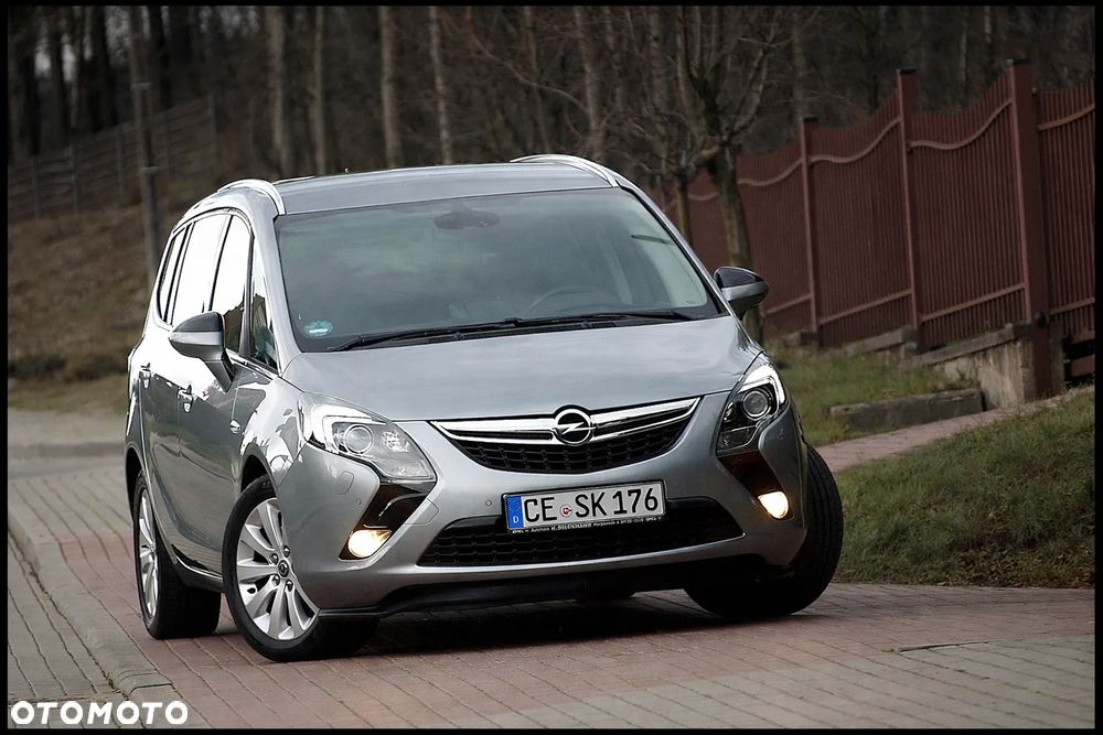 Opel Zafira 1.6 T SIDI Cosmo S&S - 1