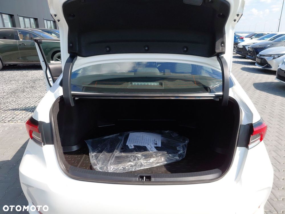 Toyota Corolla 1.8 Hybrid Comfort - 13