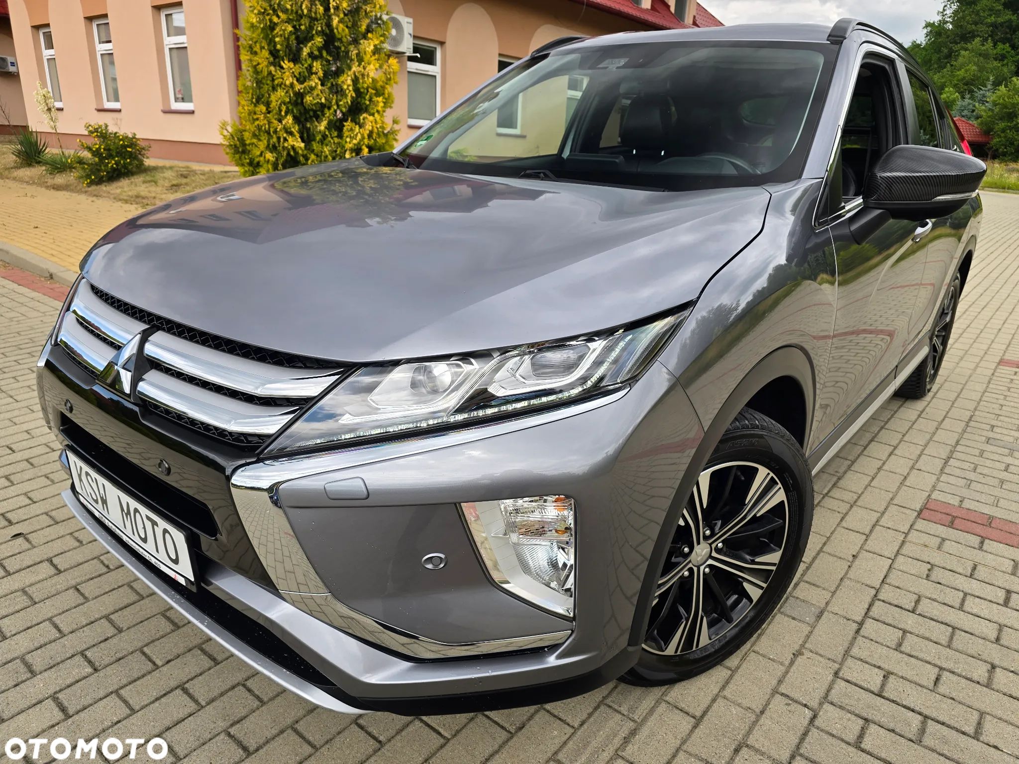 Mitsubishi Eclipse Cross 1.5 T-MIVEC ClearTec CVT 2WD Diamant Edition - 1