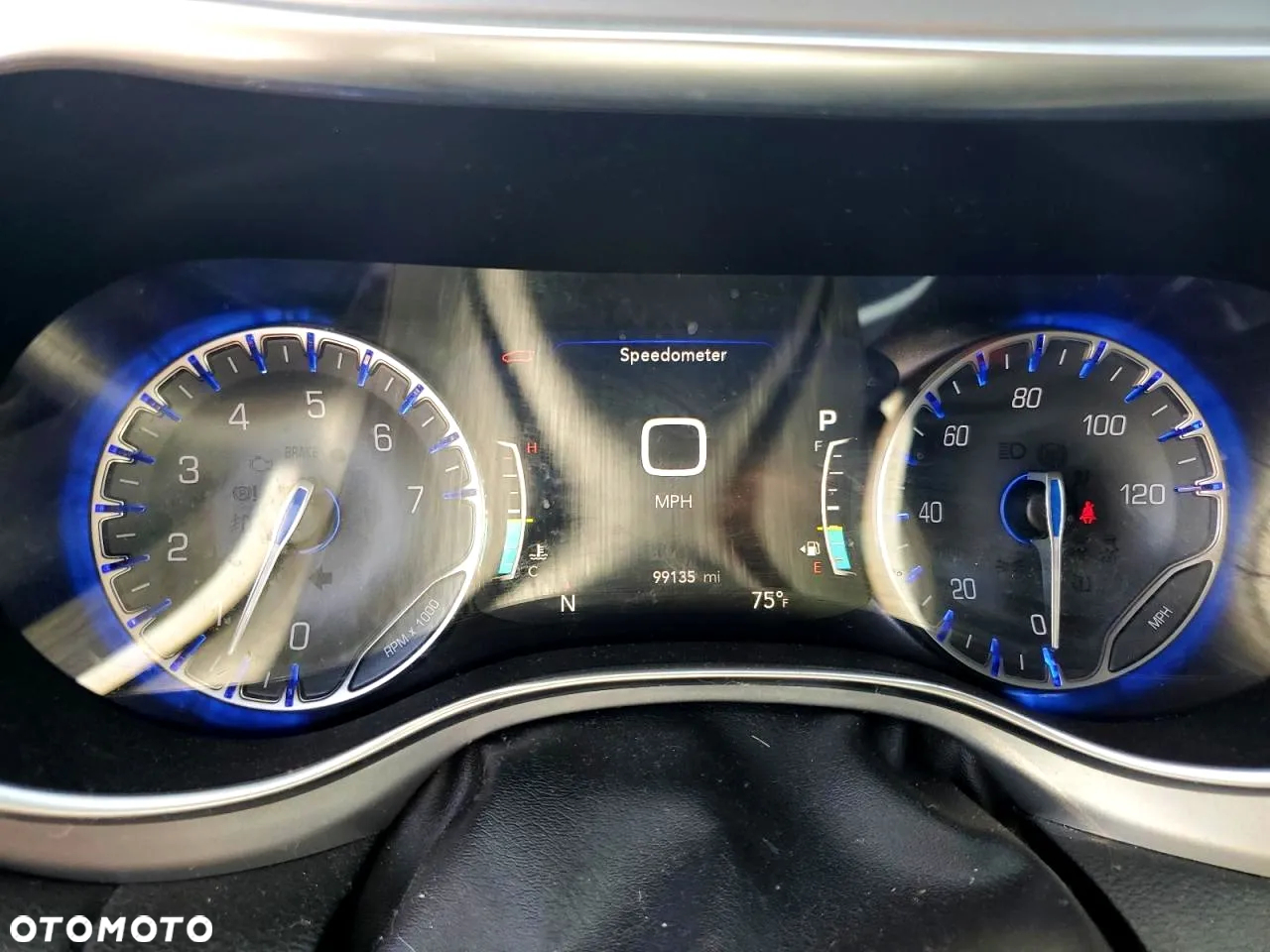 Chrysler Pacifica - 10