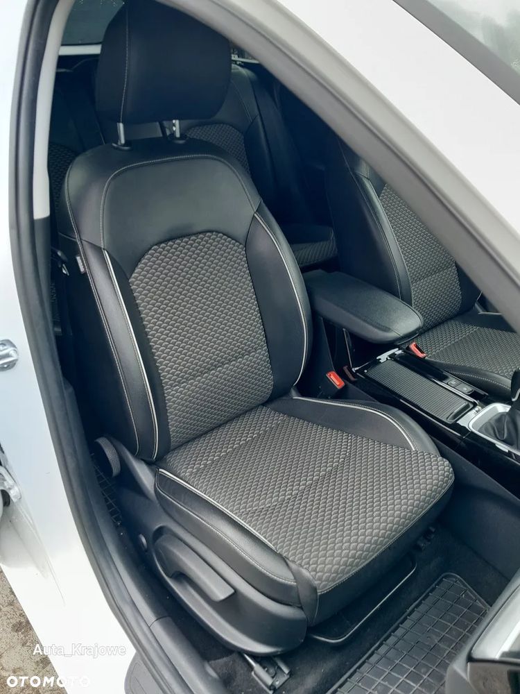 Kia Ceed 1.5 T-GDI Business Line - 29
