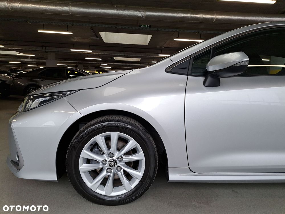 Toyota Corolla 1.8 Hybrid Comfort - 38