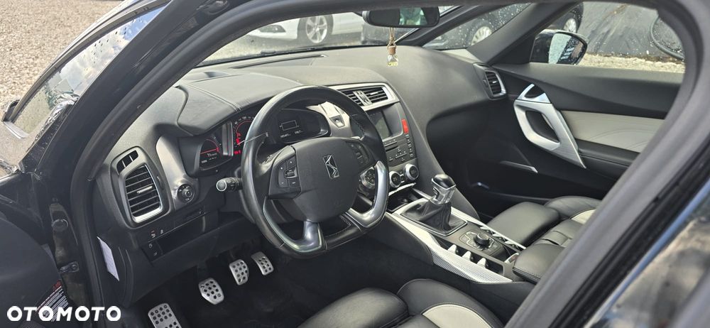 Citroën DS5 1.6 THP SoChic - 24