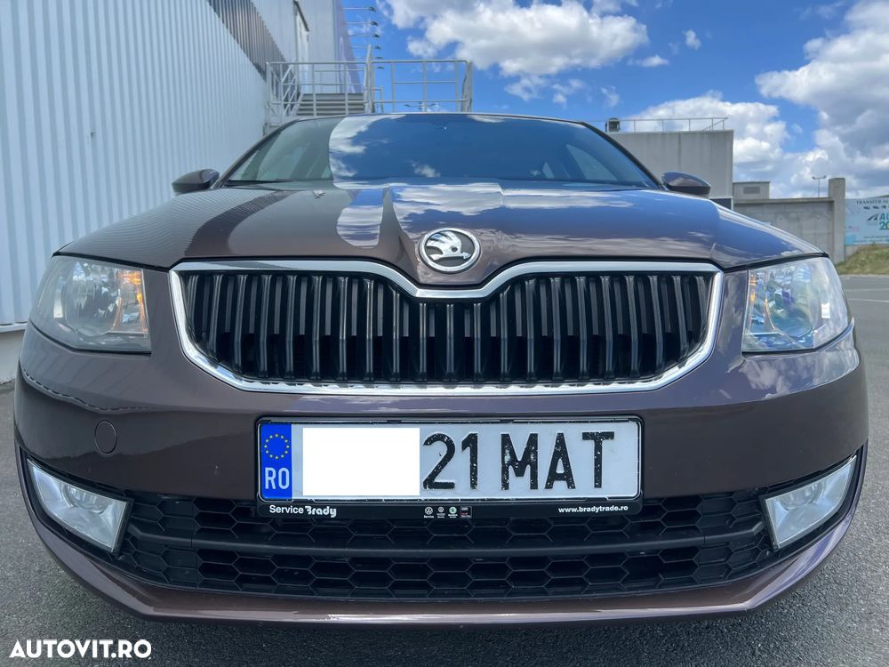 Skoda Octavia 1.6 TDI AMBITION - 10