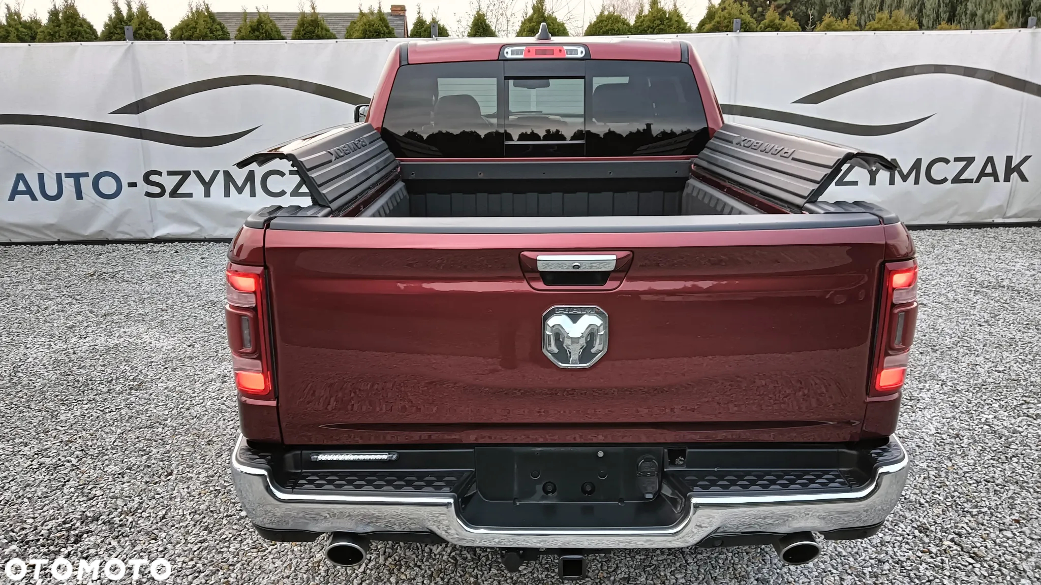 Dodge RAM 1500 5.7 4x4 - 8