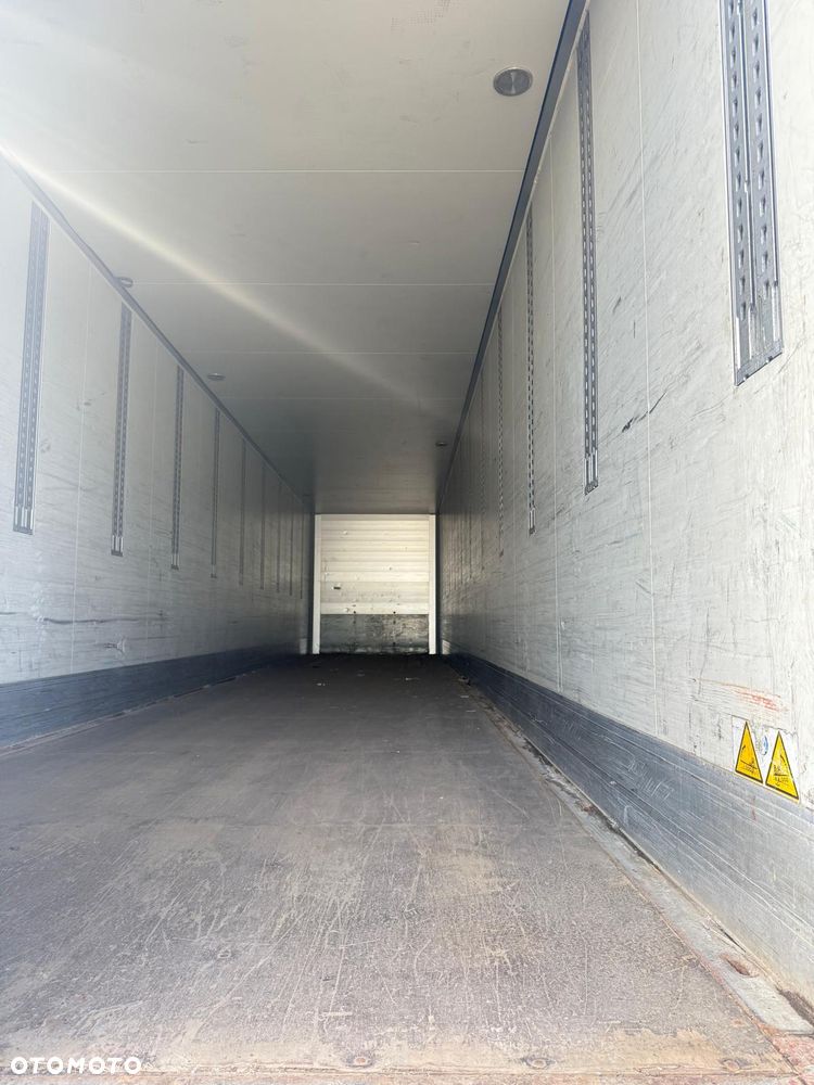 Schmitz Cargobull SKO 24 - 4