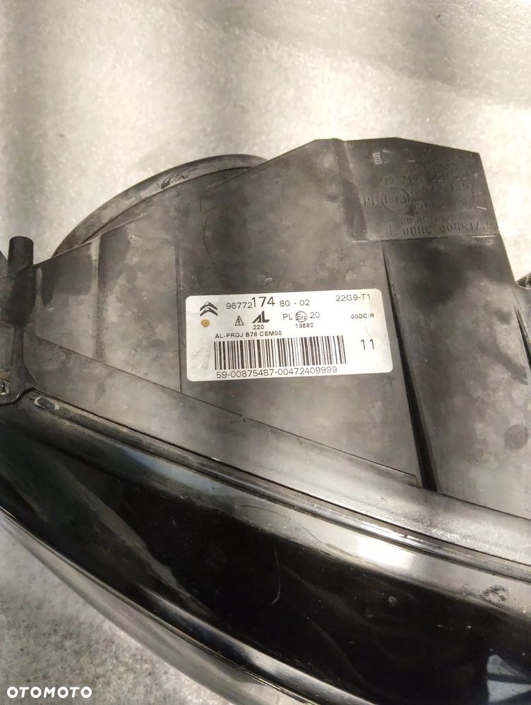 Citroen C4 Grand Picasso II XENON PRZÓD STRONA PRAWA 9677217480 - 5