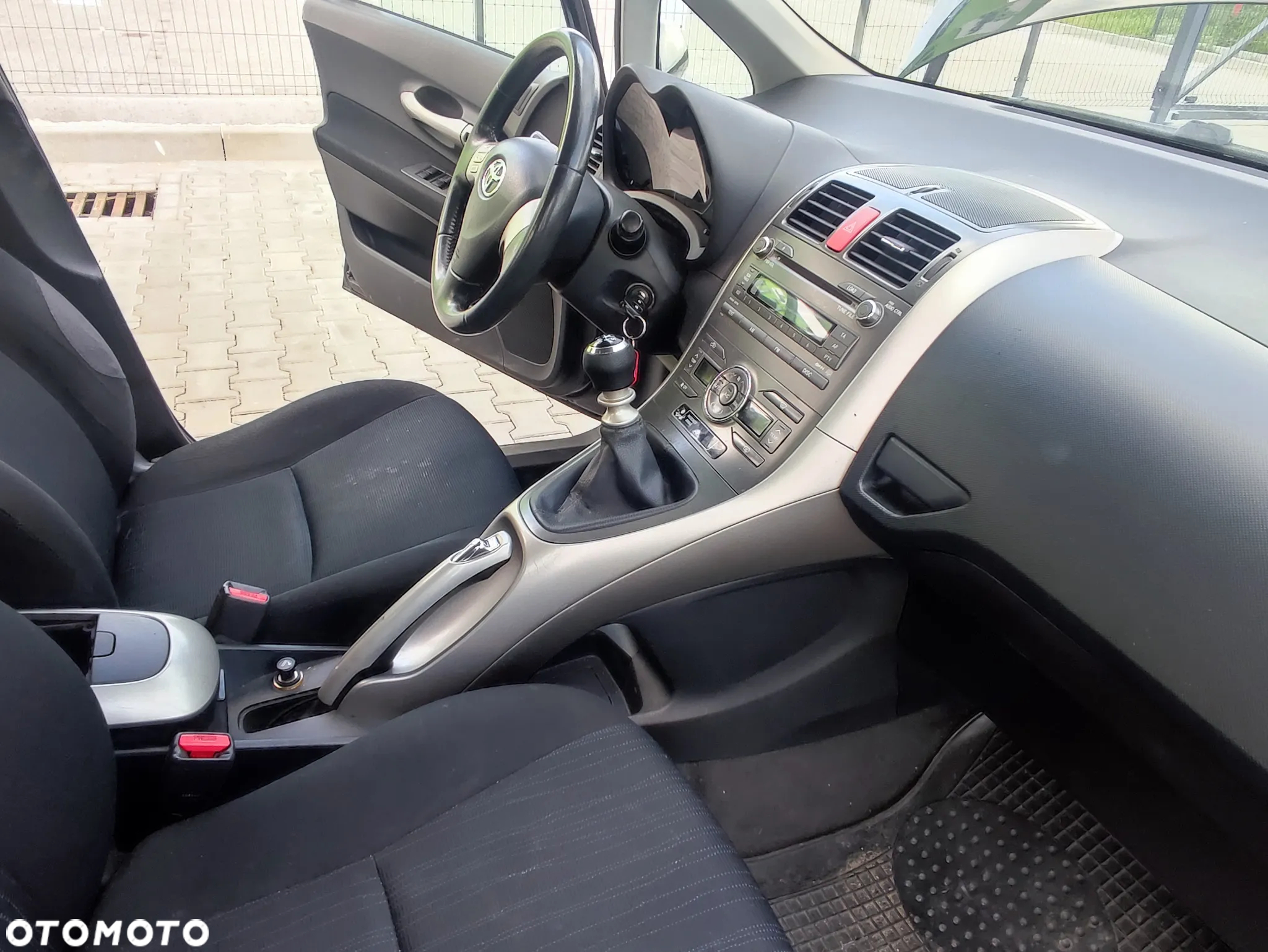 Toyota Auris 2.0 D-4D Sol - 23