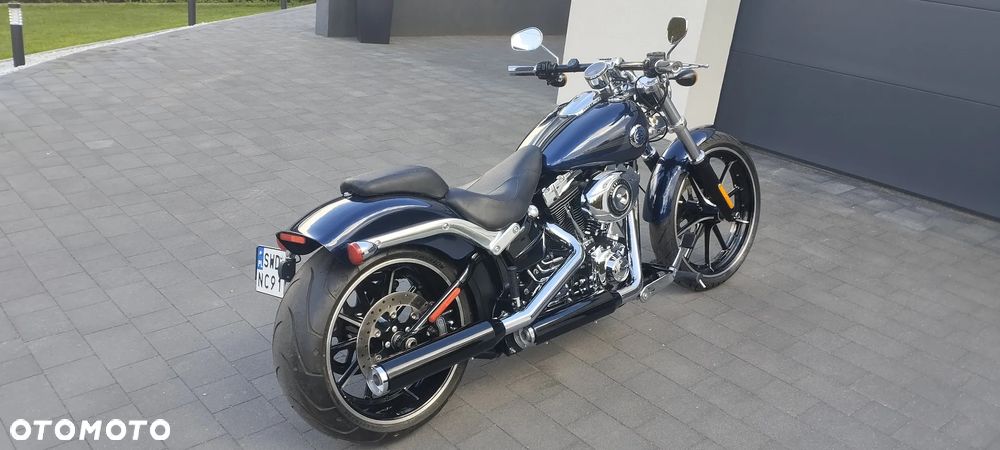 Harley-Davidson FXSB Breakout - 26