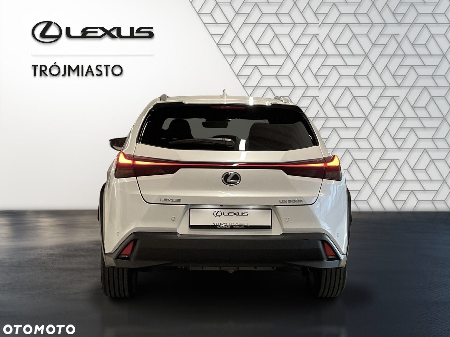 Lexus UX 300h Business - 7