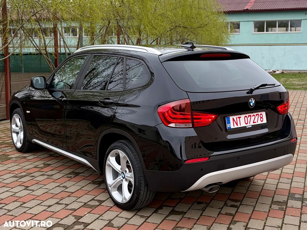 BMW X1 xDrive18d - 10
