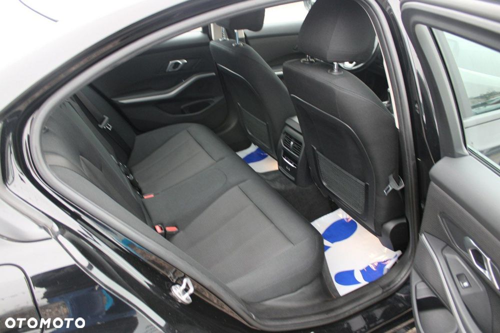 BMW Seria 3 - 27