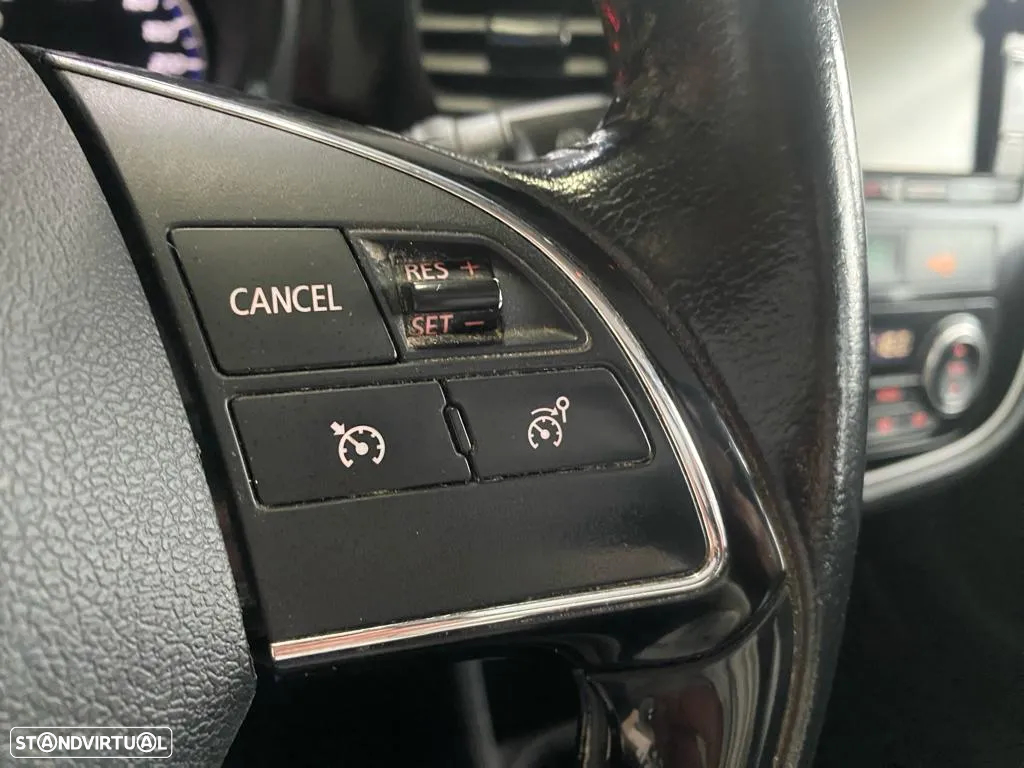 Mitsubishi Outlander 2.2 DI-D Intense - 30