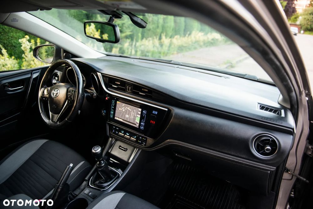 Toyota Auris 1.2 Turbo Comfort - 36