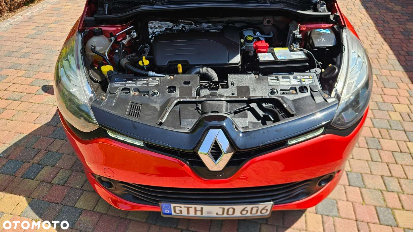 Renault Clio - 23