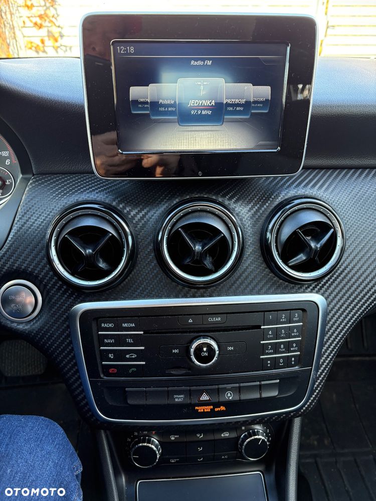 Mercedes-Benz GLA 200 d 7G-DCT - 9