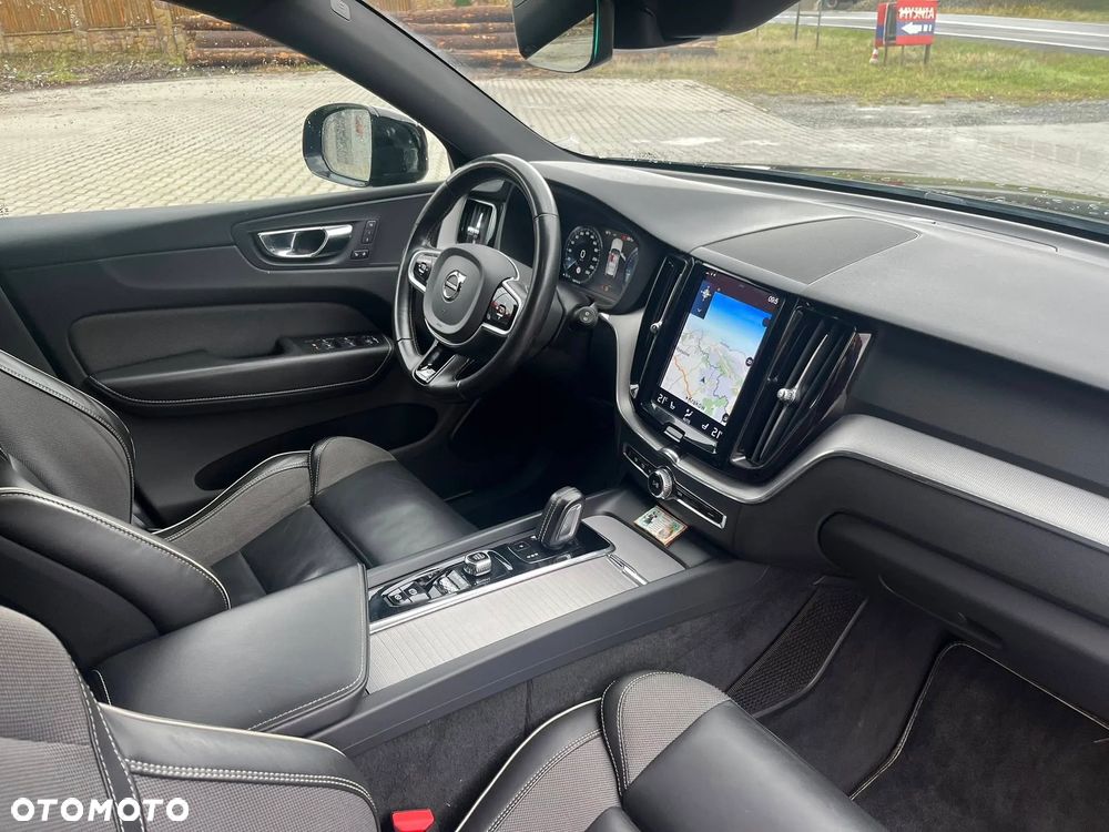 Volvo XC 60 D4 AWD Geartronic RDesign - 20