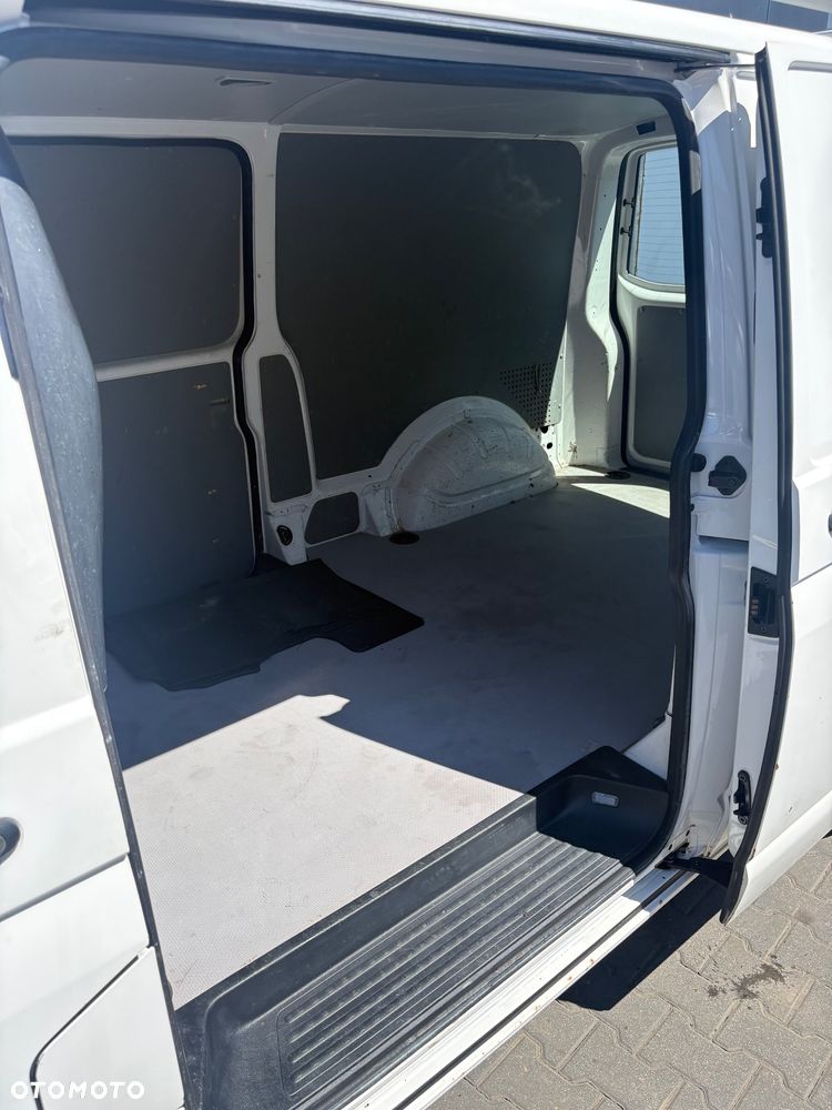 Volkswagen Transporter T5 - 21
